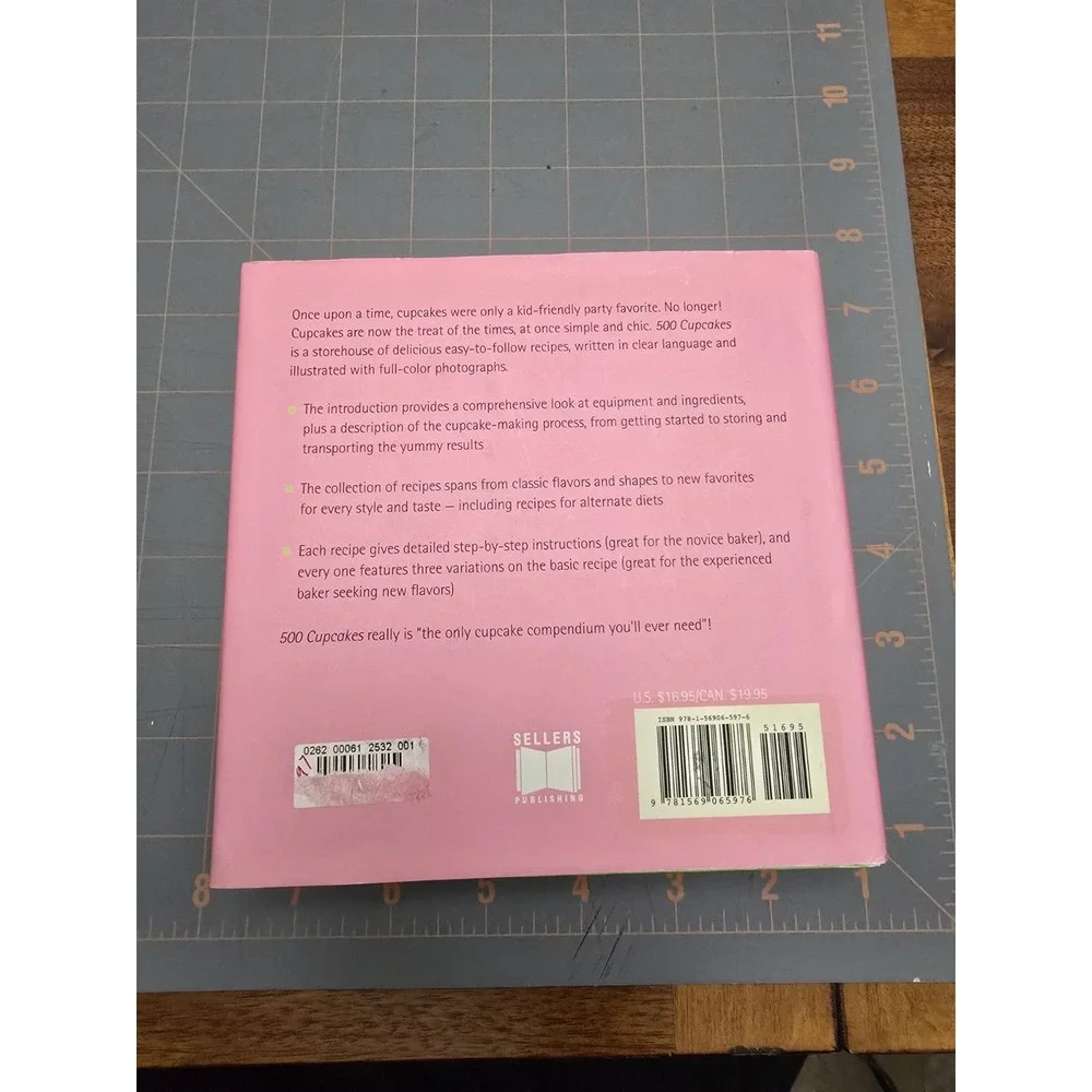 500 Cupcakes : The Only Cupcake Compendium You'll Ever Need by‎ Fergal...